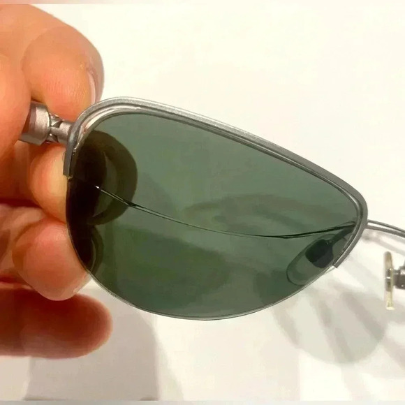 💥Authentic Chanel Sunglasses 🕶️. Vintage.  Condition is vintage 💥 - Picture 4 of 11